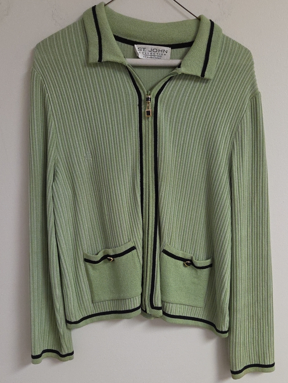 St. John Light Green Zip-Front Ribbed Knit Jacket with Black